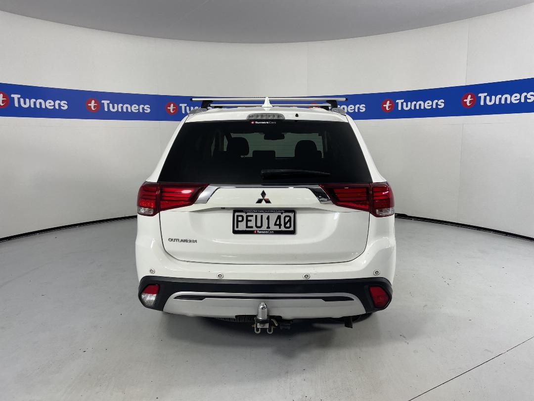 Photo '6' of Mitsubishi Outlander Photo '6' of Mitsubishi Outlander