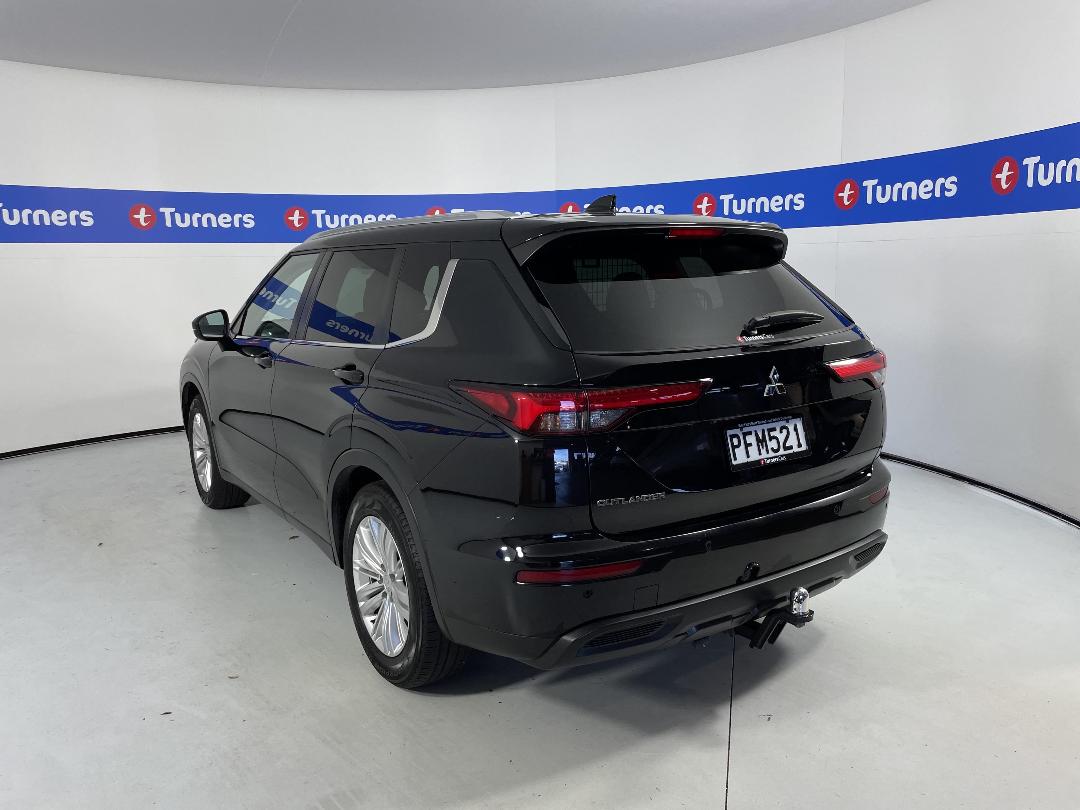 Photo '5' of Mitsubishi Outlander Photo '5' of Mitsubishi Outlander