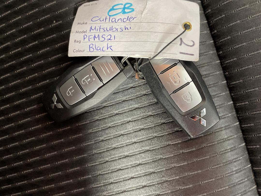 Photo '22' of Mitsubishi Outlander Photo '22' of Mitsubishi Outlander