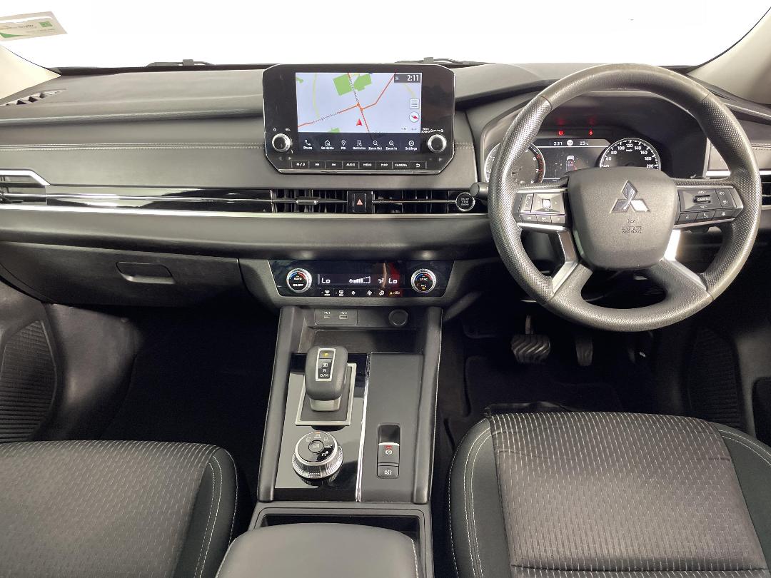 Photo '18' of Mitsubishi Outlander Photo '18' of Mitsubishi Outlander