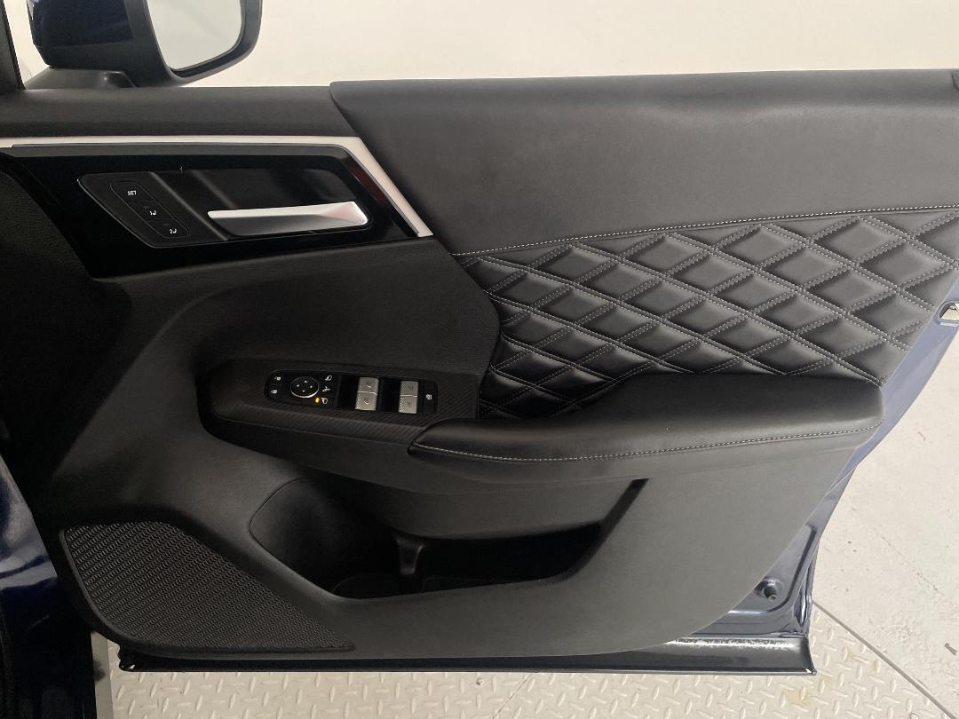 Photo '15' of Mitsubishi Outlander Photo '15' of Mitsubishi Outlander