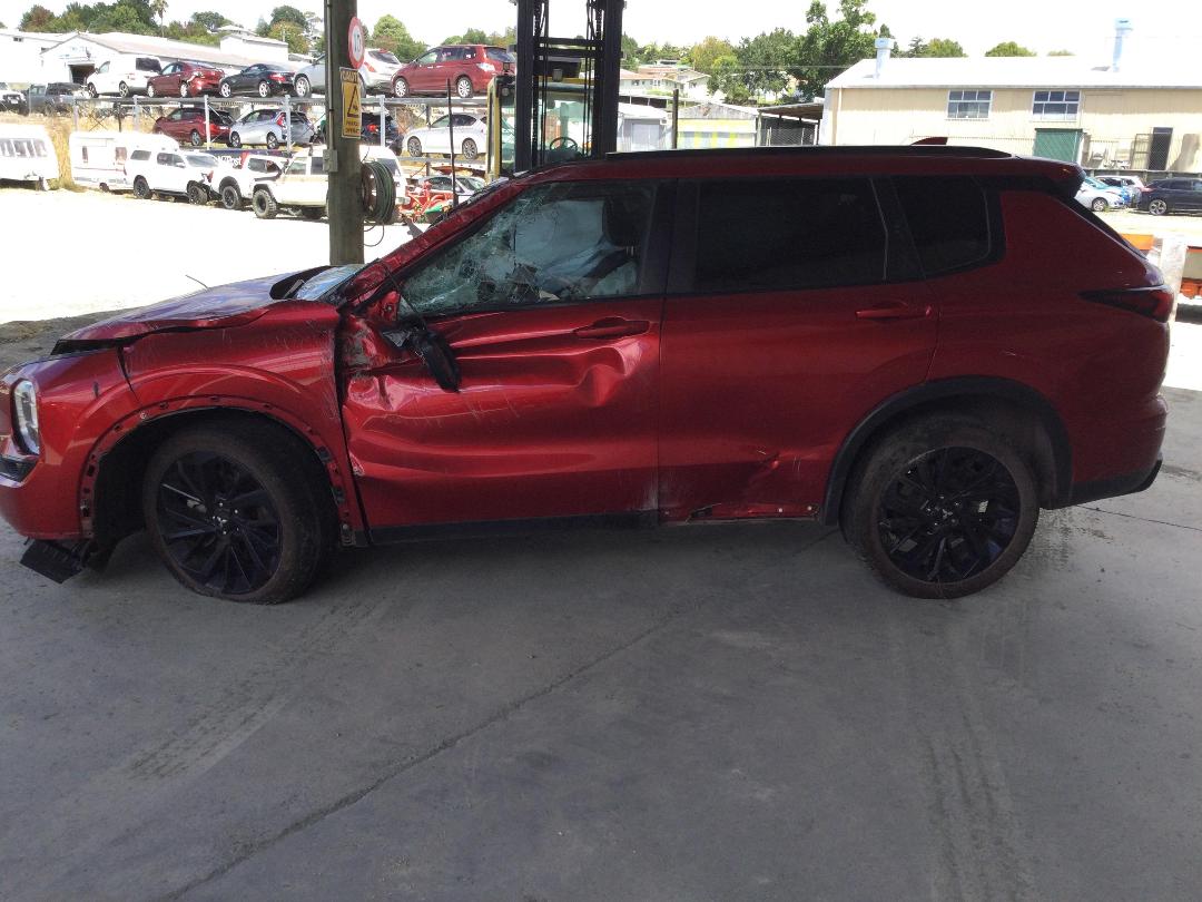 Photo '4' of Mitsubishi Outlander XLS Photo '4' of Mitsubishi Outlander XLS