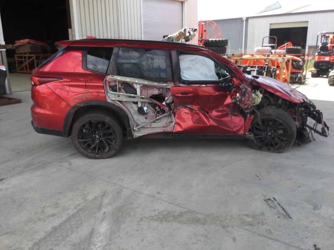 Photo '8' of Mitsubishi Outlander XLS Photo '8' of Mitsubishi Outlander XLS