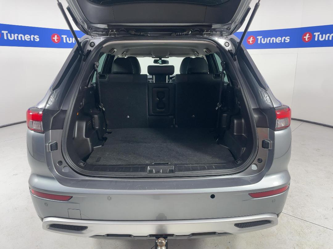 Photo '14' of Mitsubishi Outlander