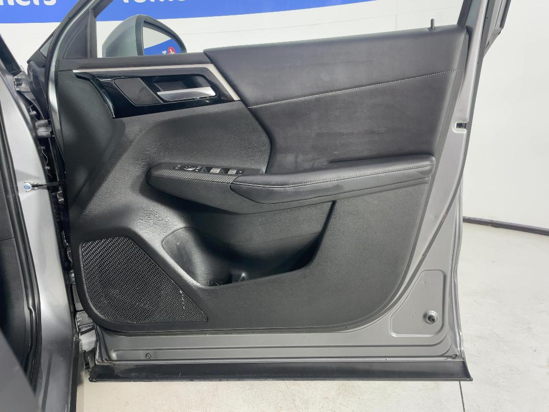 Photo '15' of Mitsubishi Outlander