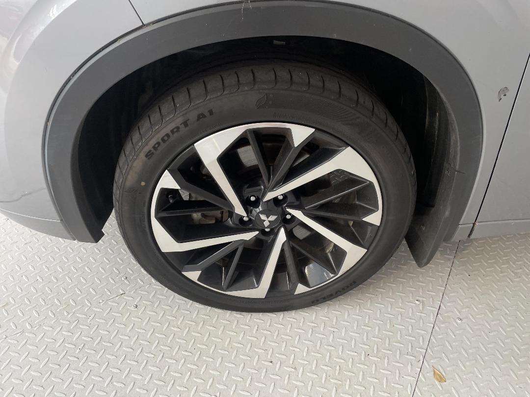 Photo '10' of Mitsubishi Outlander Photo '10' of Mitsubishi Outlander