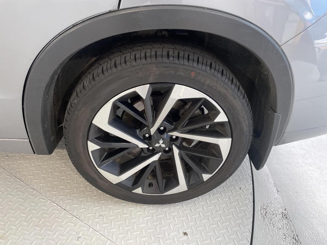 Photo '11' of Mitsubishi Outlander Photo '11' of Mitsubishi Outlander