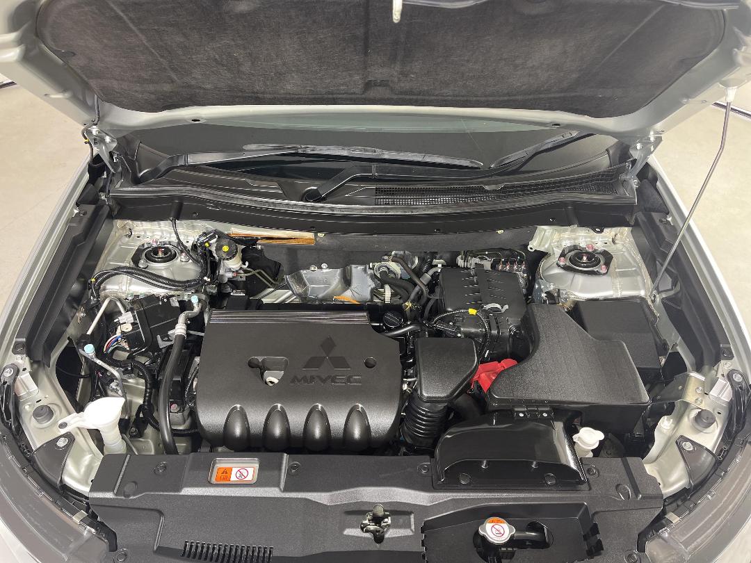 Photo '13' of Mitsubishi Outlander Photo '13' of Mitsubishi Outlander