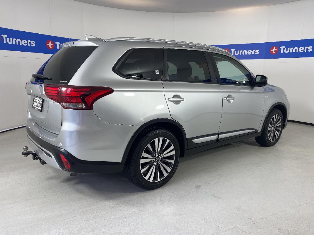 Photo '7' of Mitsubishi Outlander Photo '7' of Mitsubishi Outlander