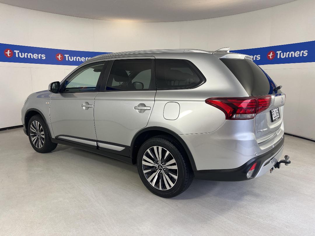 Photo '5' of Mitsubishi Outlander Photo '5' of Mitsubishi Outlander