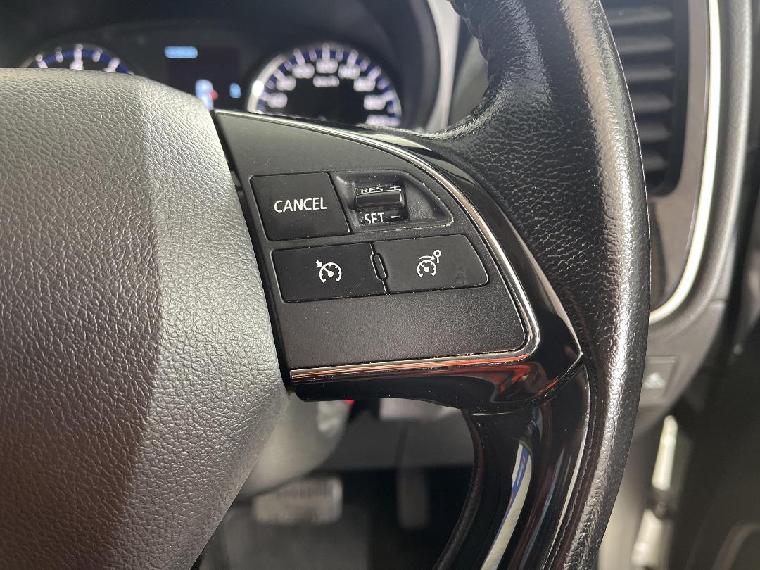 Photo '25' of Mitsubishi Outlander Photo '25' of Mitsubishi Outlander