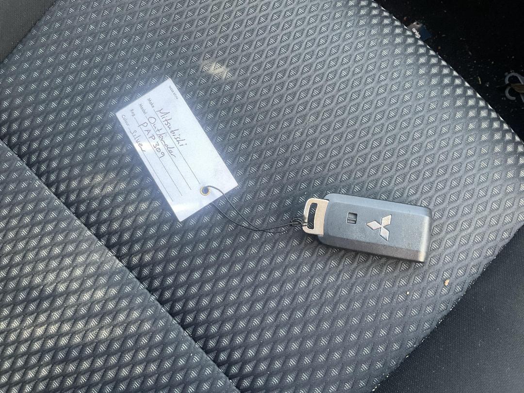 Photo '14' of Mitsubishi Outlander LS