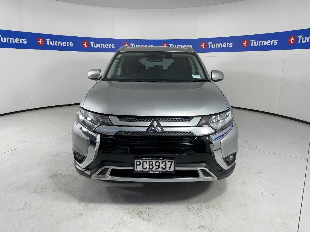 Photo '2' of Mitsubishi Outlander