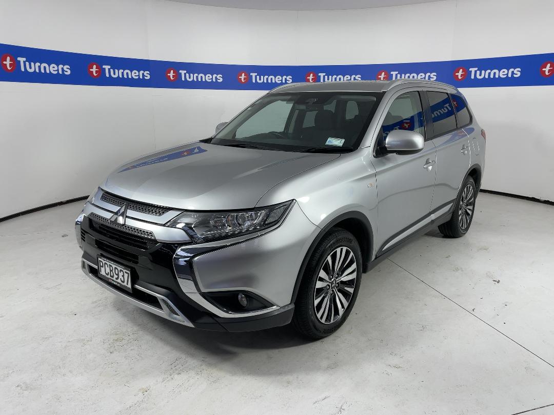 Photo '4' of Mitsubishi Outlander