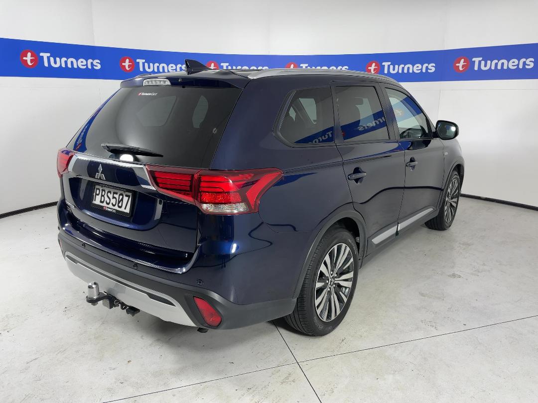 Photo '7' of Mitsubishi Outlander