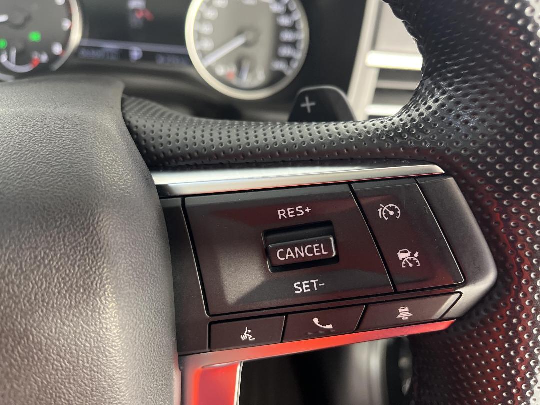 Photo '24' of Mitsubishi Outlander