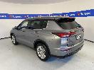 Thumbnail '5' of Mitsubishi Outlander
