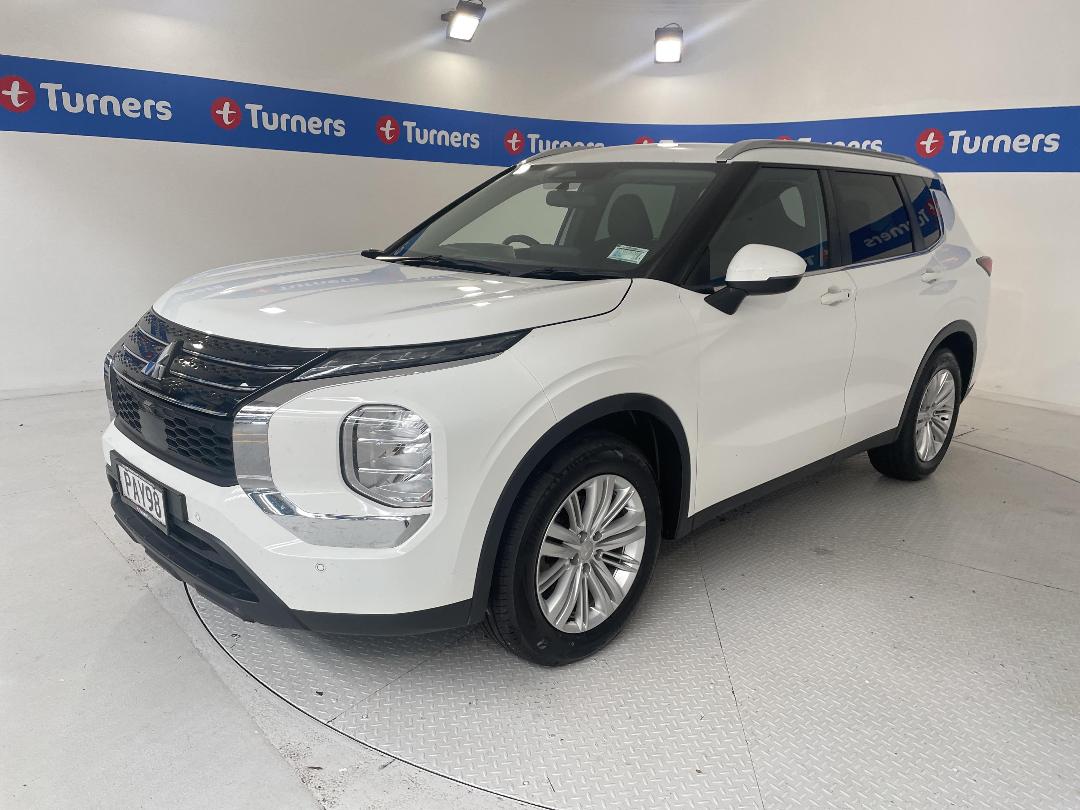 Photo '4' of Mitsubishi Outlander