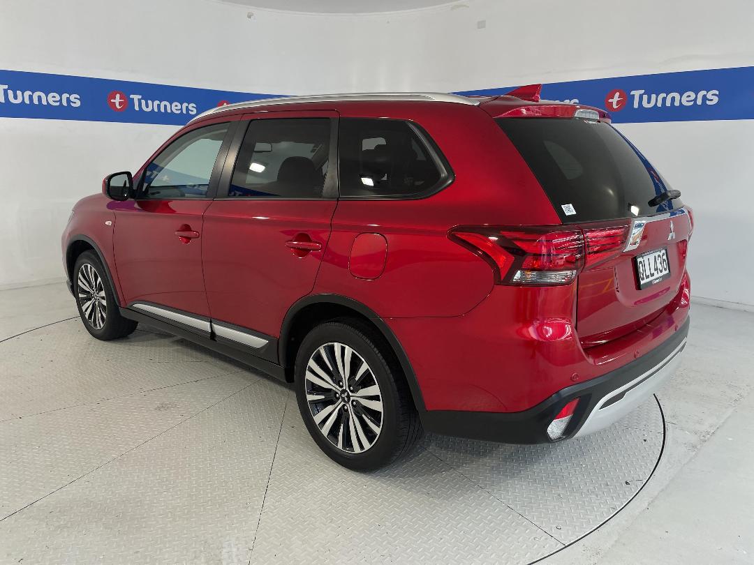 Photo '5' of Mitsubishi Outlander