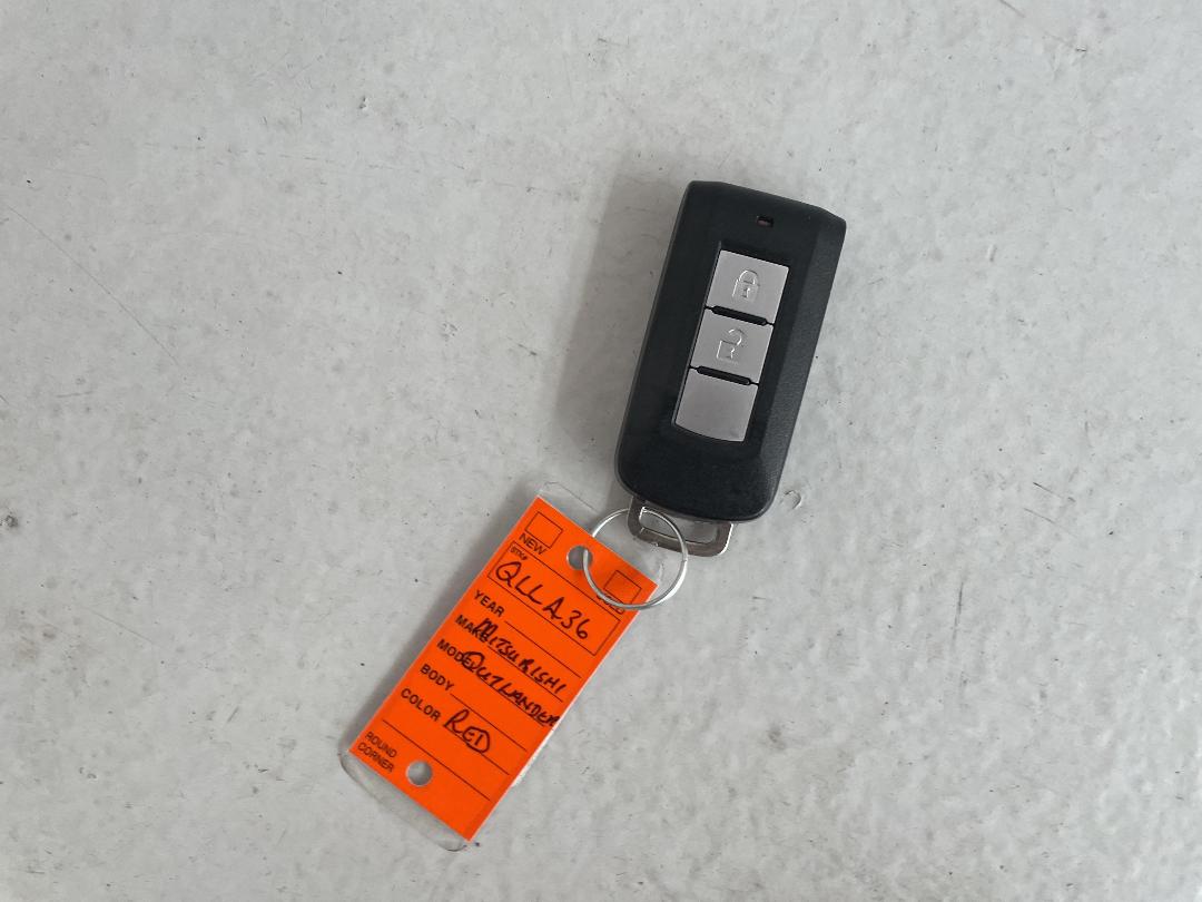 Photo '22' of Mitsubishi Outlander