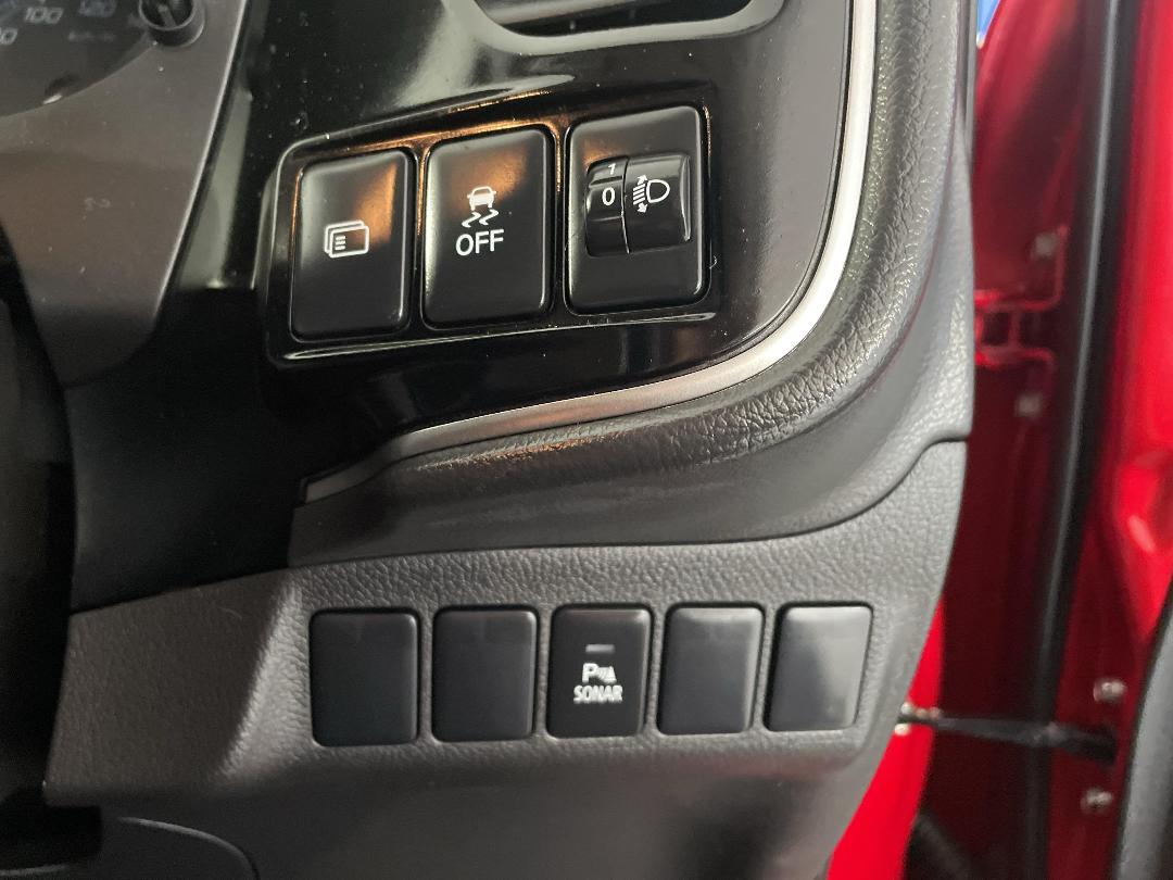 Photo '25' of Mitsubishi Outlander