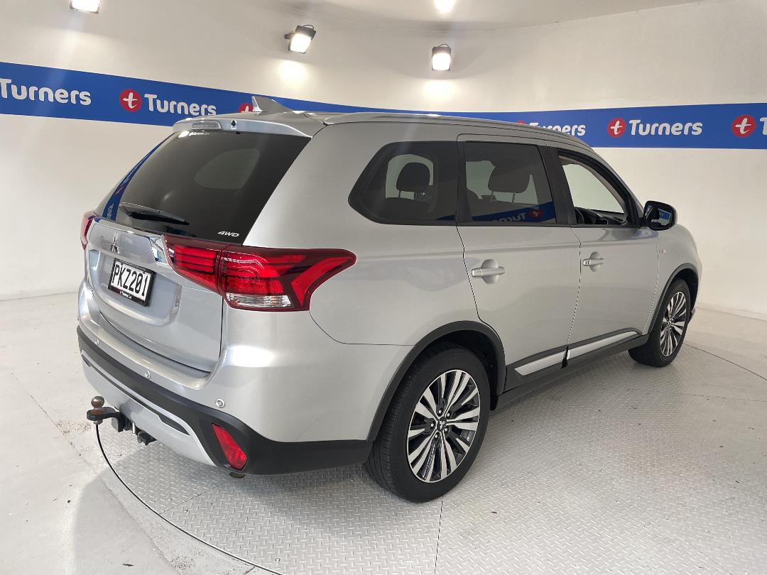 Photo '7' of Mitsubishi Outlander Photo '7' of Mitsubishi Outlander