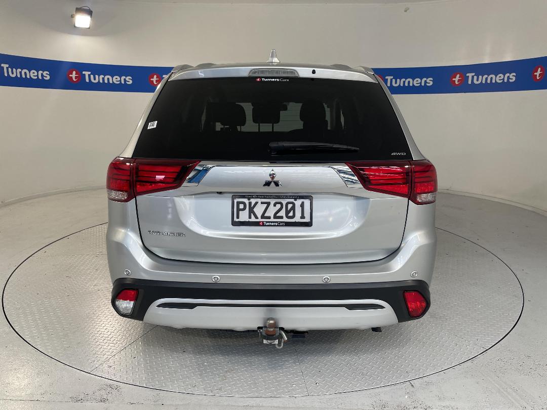 Photo '6' of Mitsubishi Outlander Photo '6' of Mitsubishi Outlander