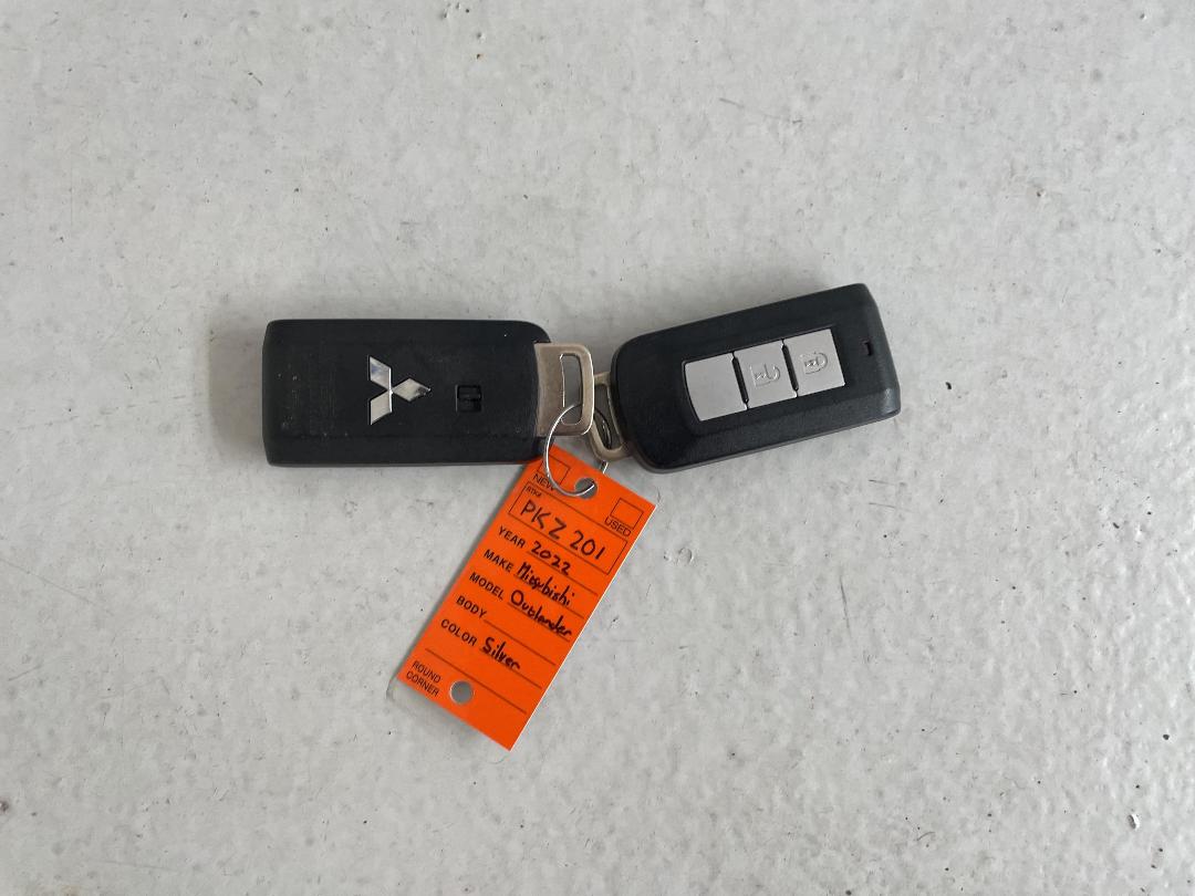 Photo '22' of Mitsubishi Outlander Photo '22' of Mitsubishi Outlander