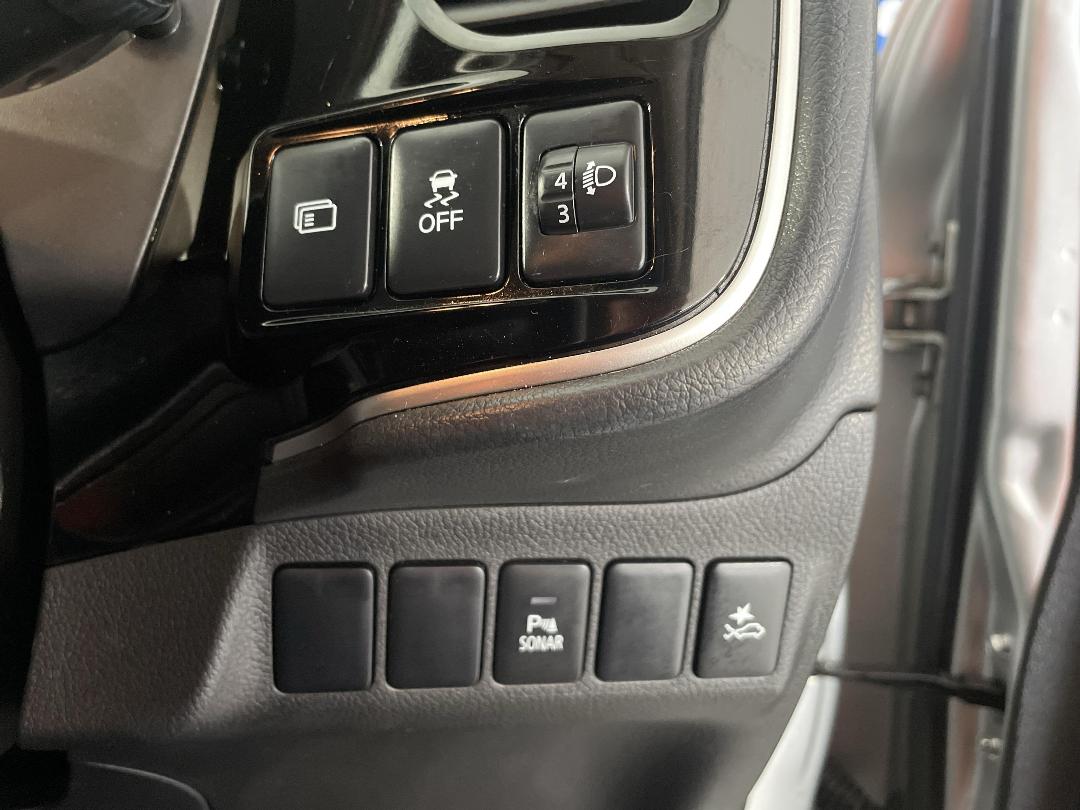 Photo '25' of Mitsubishi Outlander Photo '25' of Mitsubishi Outlander