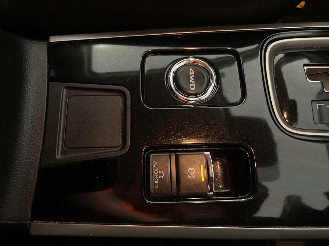 Photo '33' of Mitsubishi Outlander Photo '33' of Mitsubishi Outlander