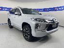 Thumbnail '1' of Mitsubishi Pajero Sport