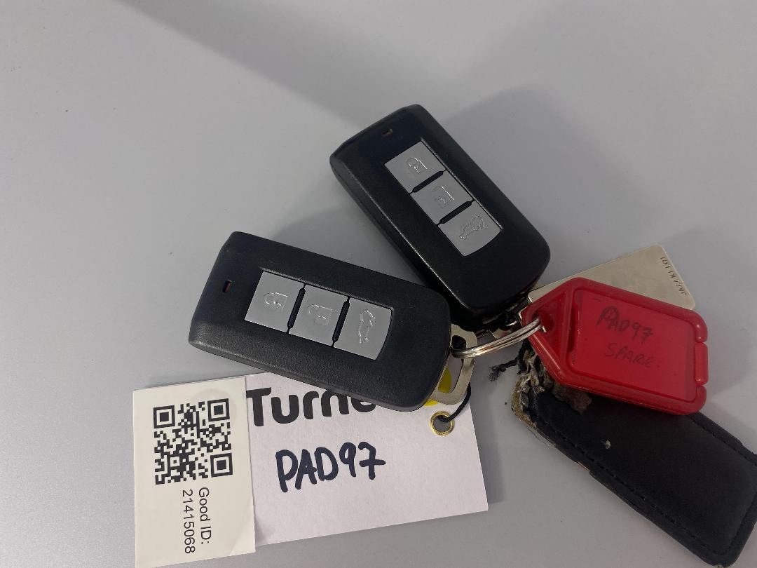 Photo '22' of Mitsubishi Pajero Sport