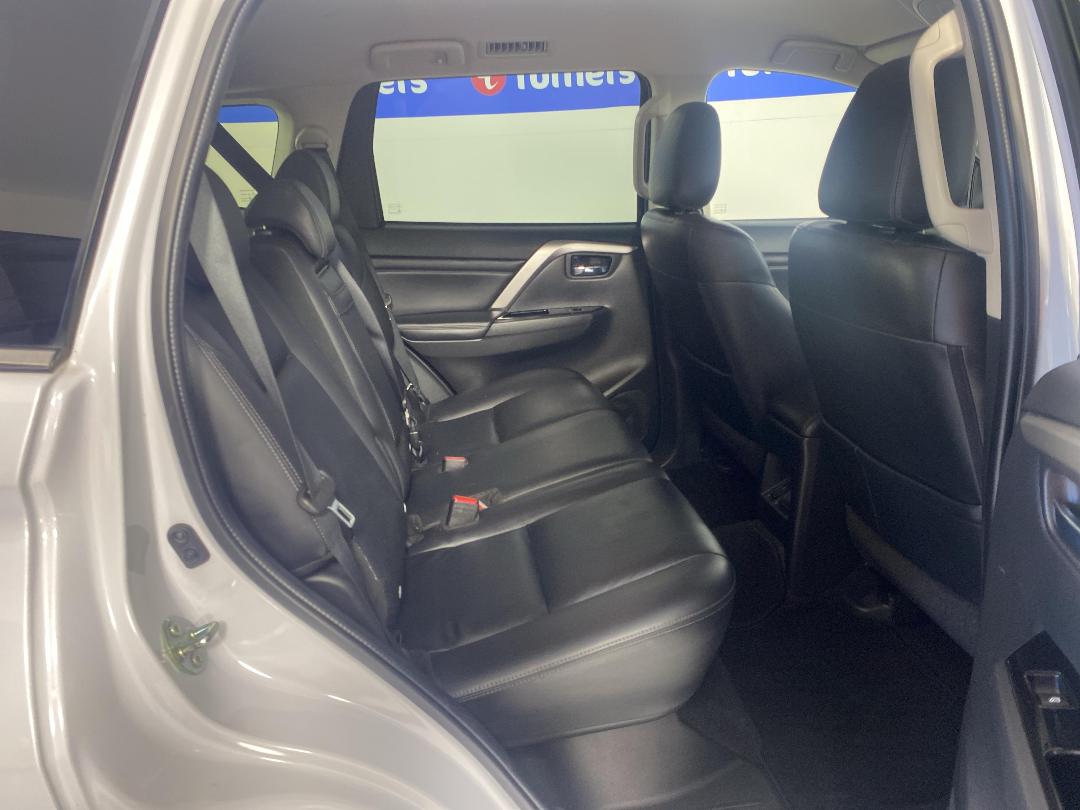 Photo '20' of Mitsubishi Pajero Sport