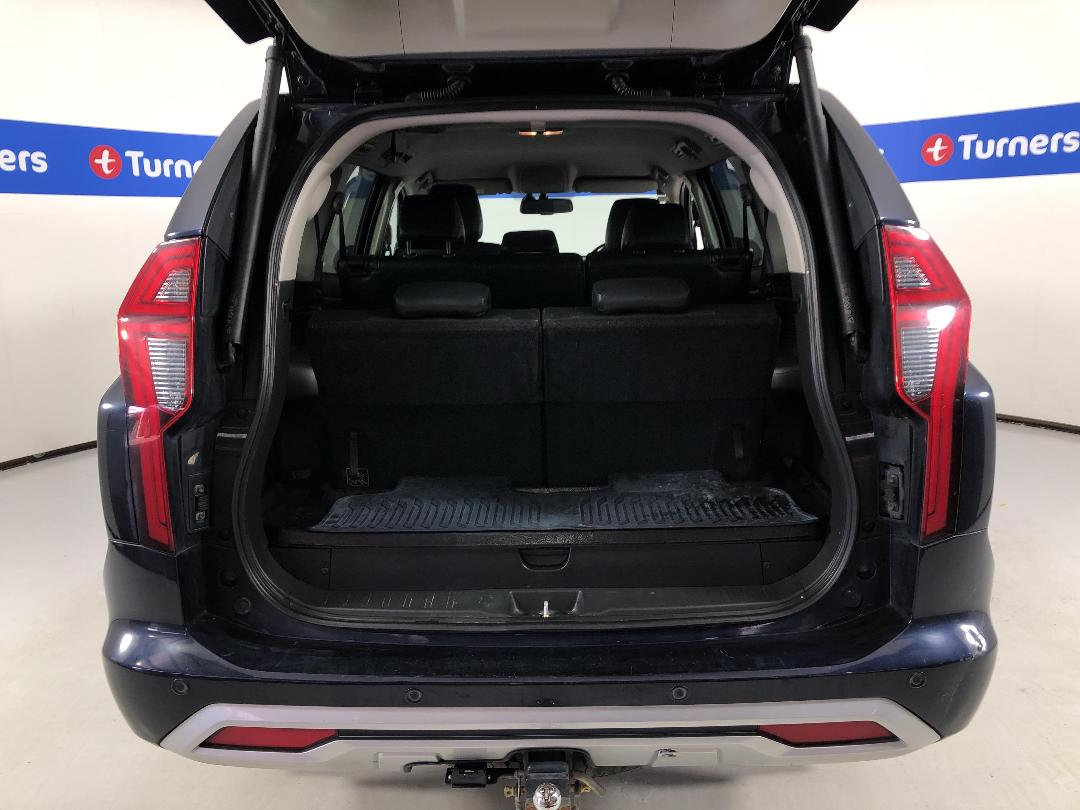 Photo '14' of Mitsubishi Pajero Sport