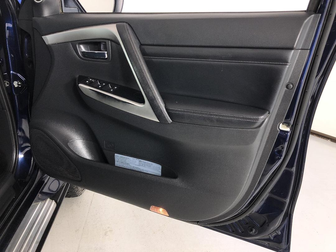 Photo '15' of Mitsubishi Pajero Sport