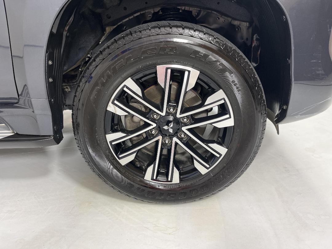 Photo '9' of Mitsubishi Pajero Sport