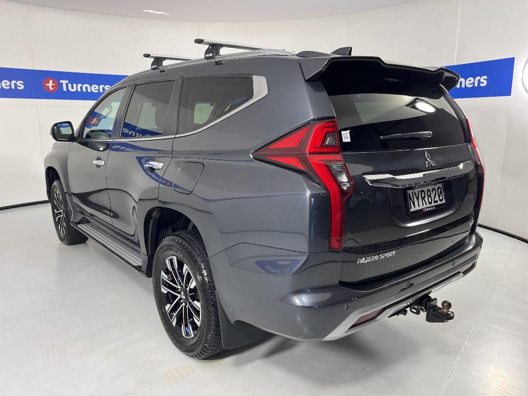 Photo '5' of Mitsubishi Pajero Sport