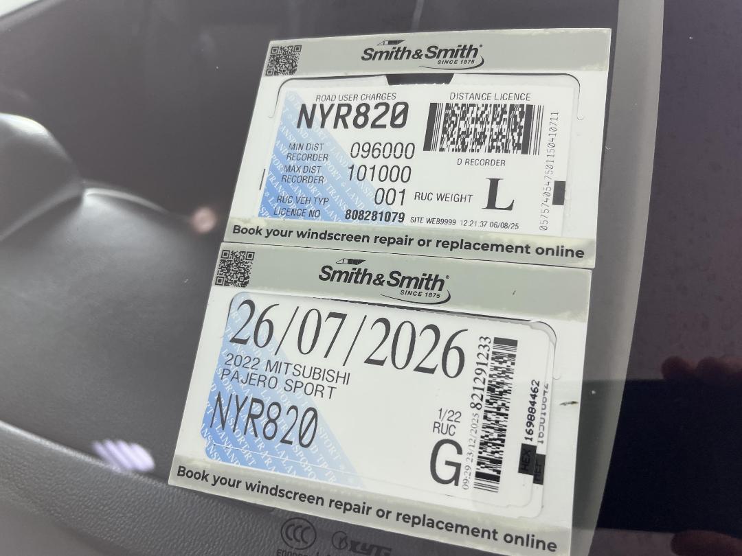 Photo '24' of Mitsubishi Pajero Sport