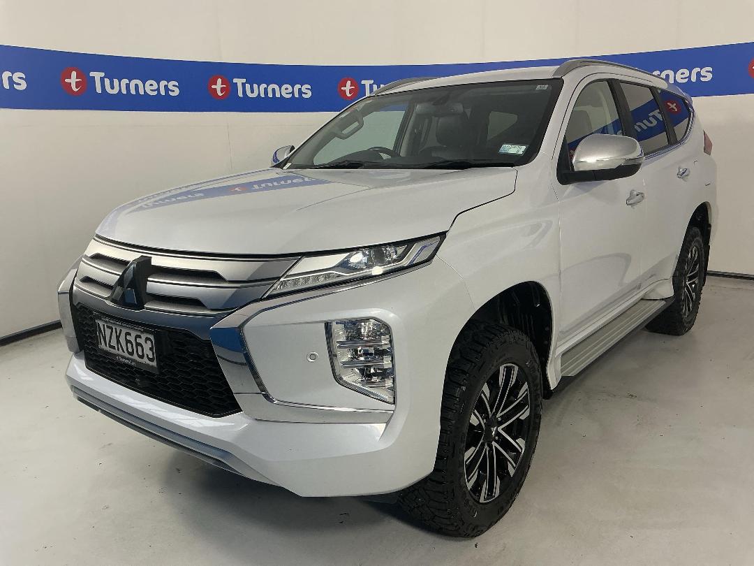 Photo '4' of Mitsubishi Pajero Sport