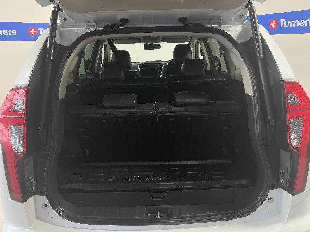 Photo '14' of Mitsubishi Pajero Sport