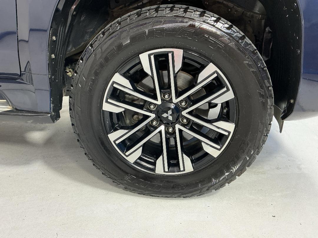 Photo '9' of Mitsubishi Pajero Sport