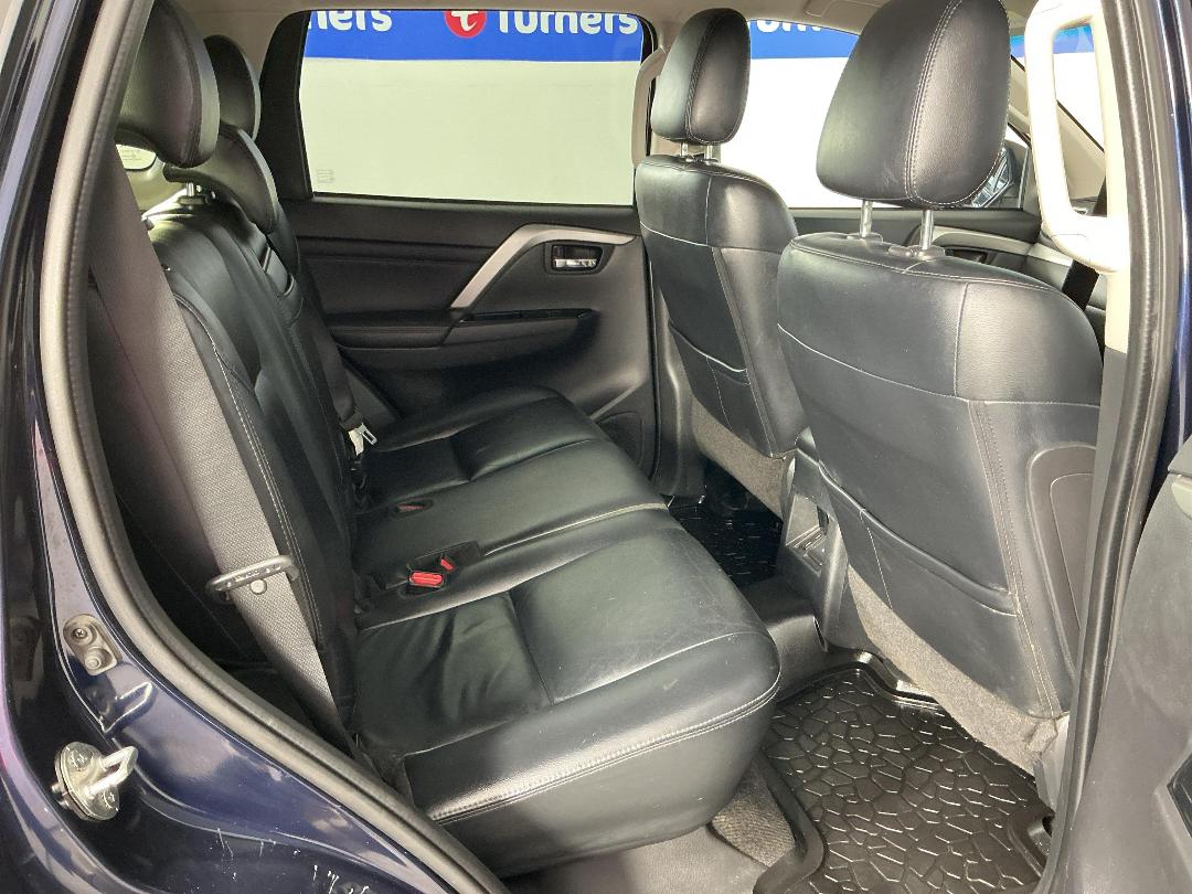 Photo '20' of Mitsubishi Pajero Sport