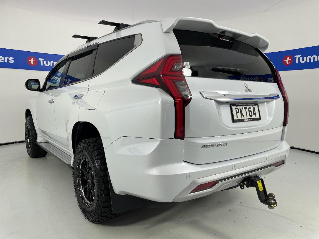 Photo '5' of Mitsubishi Pajero Sport