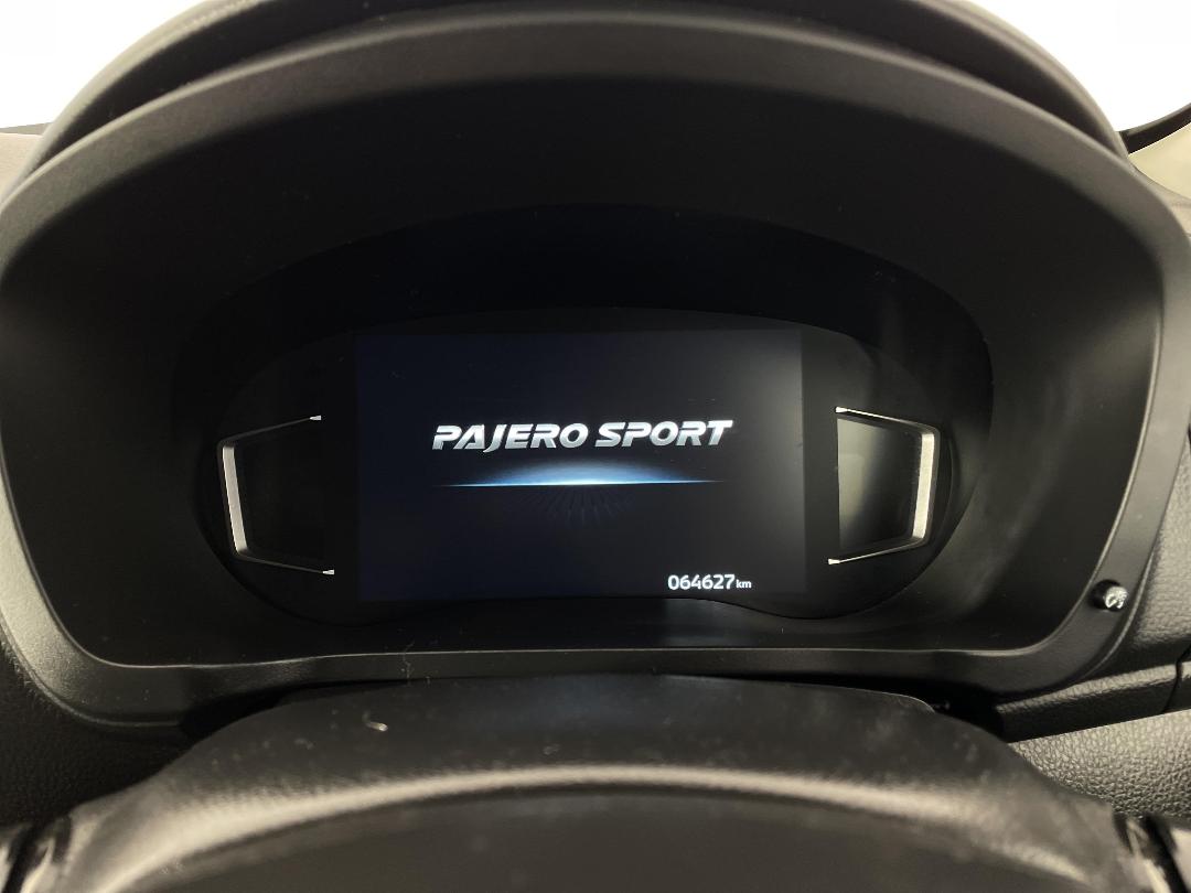 Photo '21' of Mitsubishi Pajero Sport