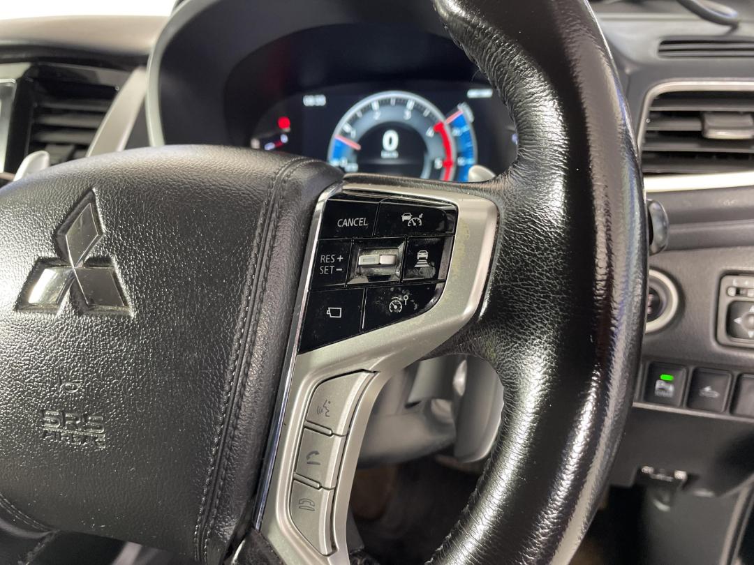 Photo '24' of Mitsubishi Pajero Sport Photo '24' of Mitsubishi Pajero Sport