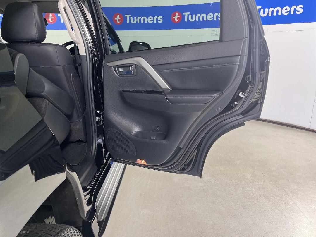 Photo '19' of Mitsubishi Pajero Sport