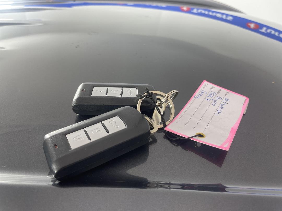 Photo '22' of Mitsubishi Pajero Sport