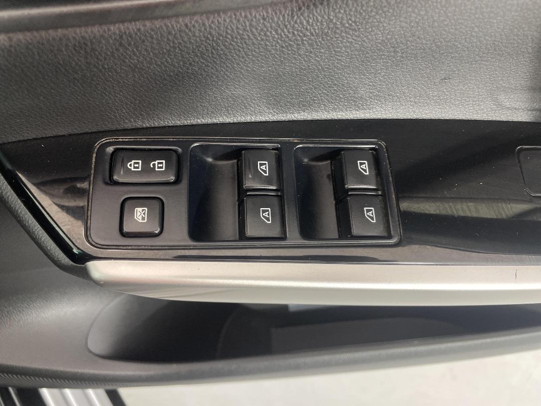 Photo '26' of Mitsubishi Pajero Sport