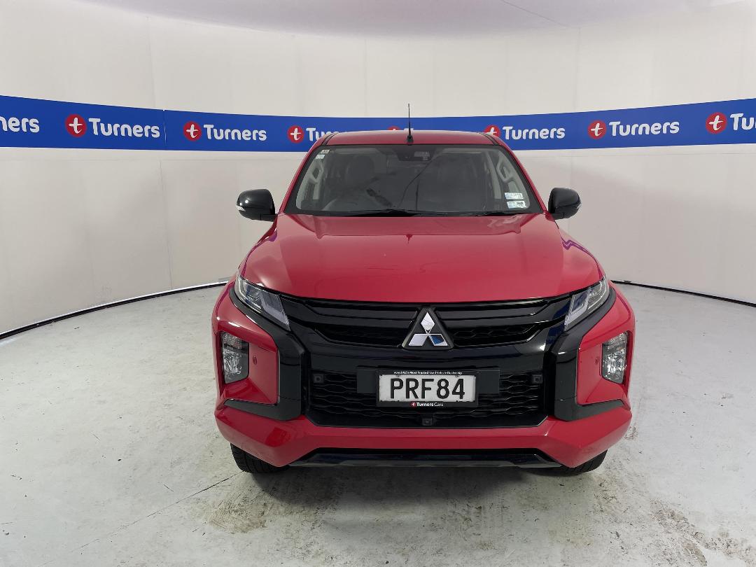 Photo '2' of Mitsubishi Triton