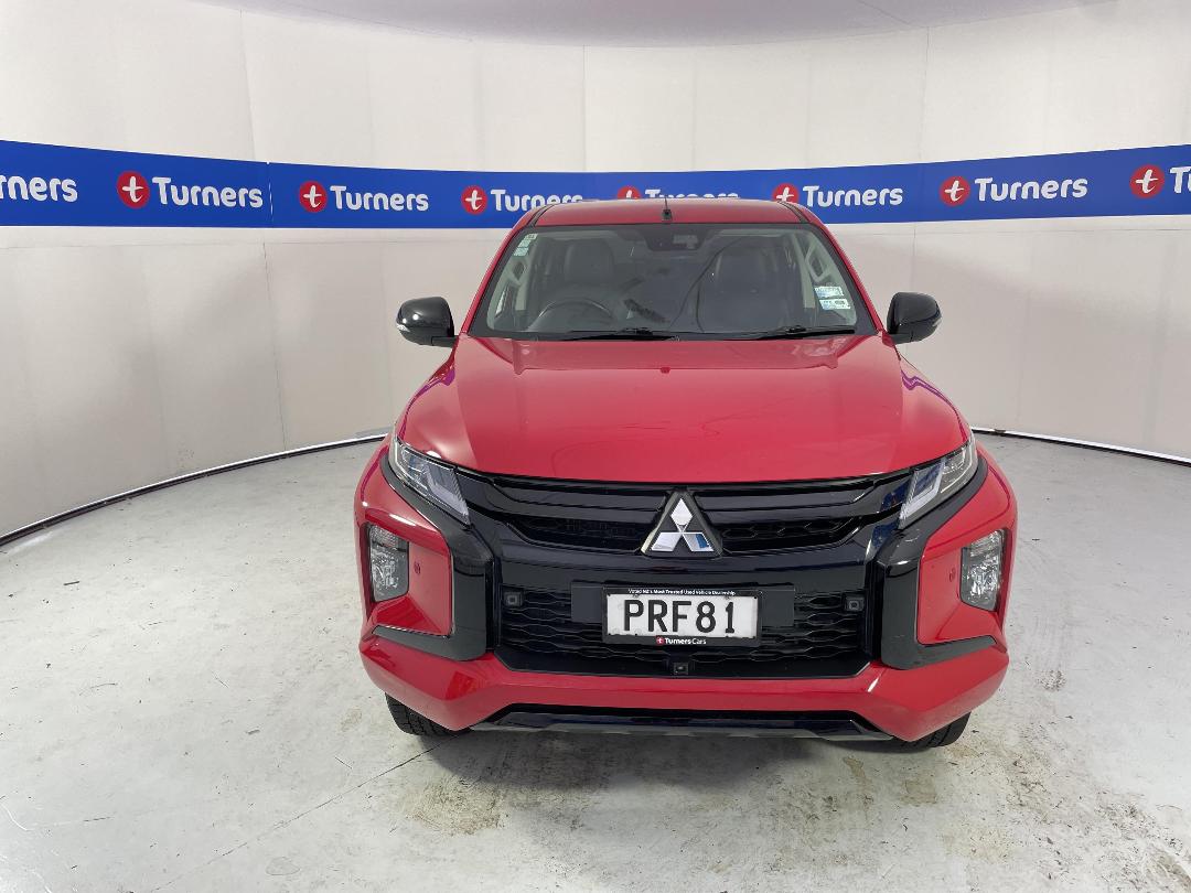 Photo '2' of Mitsubishi Triton